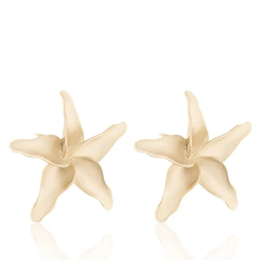 Aretes Pétalo Dorado Flor mate